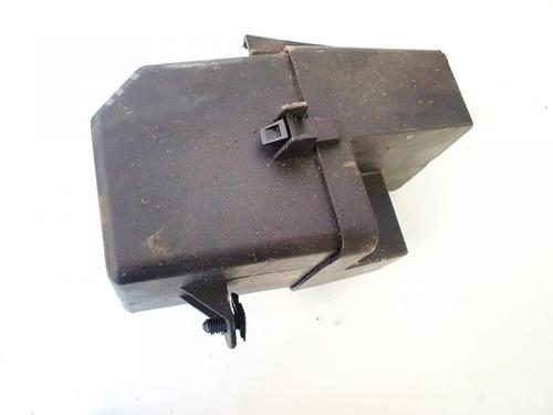 fuse-box-vw-golf-iv-1j1-1997-1998-1999-2000-2001-2002-2003-2004-2005-2006-2007-2008-32905339 main image