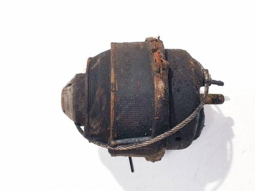 Used Engine mount Engine mount VOLVO XC90 I (275) D5 AWD (163 hp) 32939983 32939983