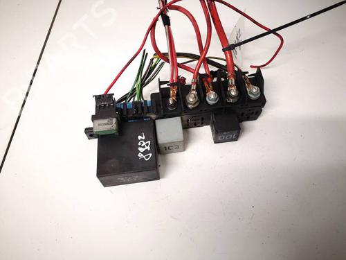 fuse-box-audi-a3-8l1-1996-1997-1998-1999-2000-2001-2002-2003-2004-2005-2006-32939084 main image