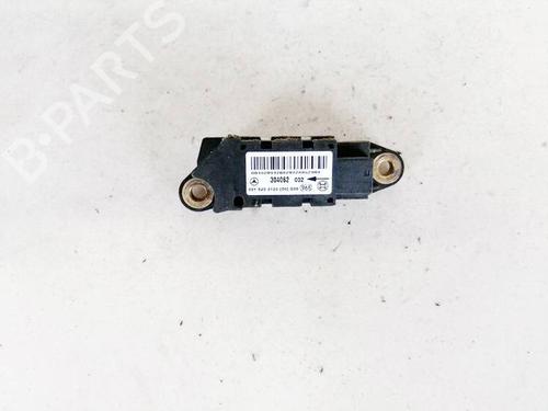 Used Electronic module Electronic module MERCEDES-BENZ E-CLASS (W211) E 220 CDI (211.006) (136 hp) 32949189 32949189
