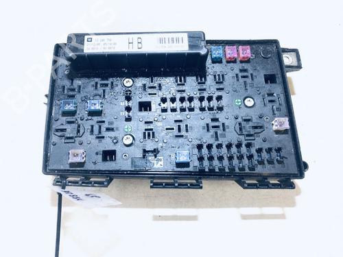 Used Fuse box Fuse box OPEL ASTRA H (A04) 1.7 CDTI (L48) (100 hp) 33109408 33109408