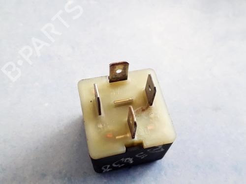 Electronic sensor AUDI 80 B4 Saloon (8C2) 1.6 E | BP33528826M84 - Image 2