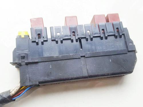 Used Fuse box Fuse box SUBARU FORESTER (SG_) 2.0 AWD (SG5) (125 hp) 33522836 33522836
