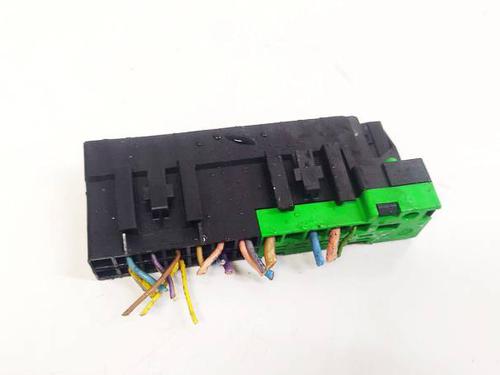 Used Fuse box CITROËN C5 III (RD_) 2.0 HDi (RDRHD8, RDRHDJ, RDRHR8, RDRHRJ) (136 hp) 32623857