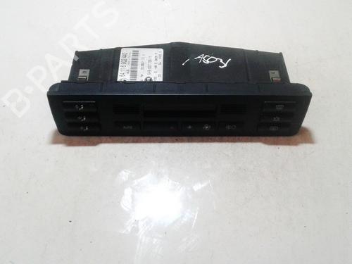 Used Climate control Climate control BMW 3 Touring (E46) 320 d (136 hp) 35853880 35853880