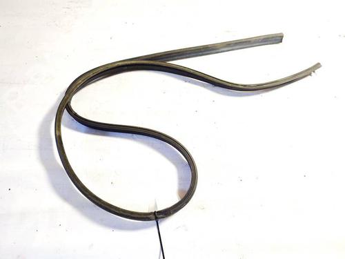 Used Rubber door seal Rubber door seal OPEL ASTRA H (A04) 1.6 (L48) (116 hp) 35064521 35064521