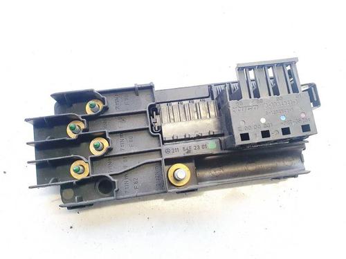 Used Fuse box Fuse box MERCEDES-BENZ E-CLASS (W211) E 220 CDI (211.006) (136 hp) 32927495 32927495