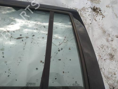 Panel rude bagtil venstre Panel rude bagtil venstre 35306289 35306289