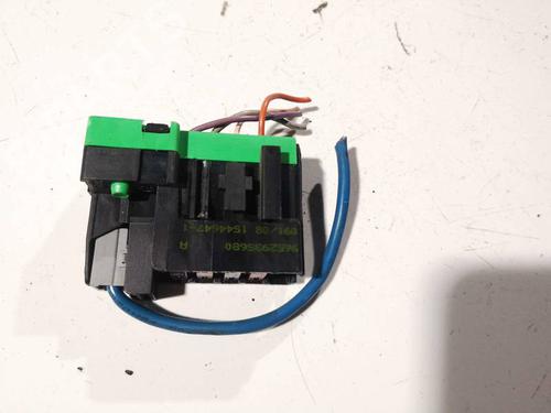 Used Fuse box CITROËN C5 III (RD_) 2.0 HDi (RDRHD8, RDRHDJ, RDRHR8, RDRHRJ) (136 hp) 32579661