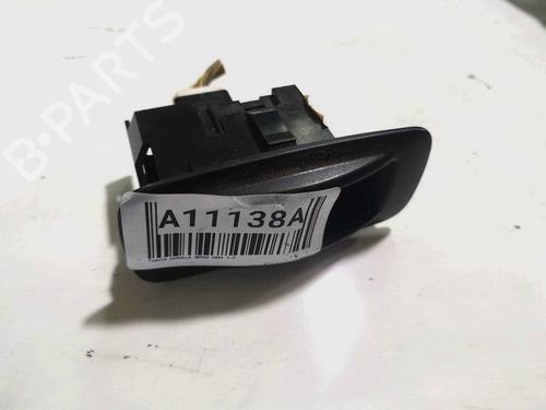 Used Switch TOYOTA COROLLA Verso (ZER_, ZZE12_, R1_) 2.2 D-4D (AUR10_, AUR10R) (136 hp) 32532473