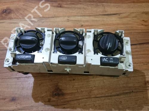 Used Climate control Climate control 35653200 35653200