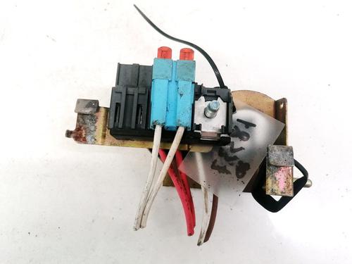 Used Fuse box Fuse box CITROËN XANTIA (X1_, X2_) 2.0 HDI 109 (109 hp) 32913758 32913758