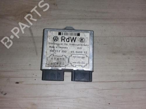 Used Electronic module Electronic module VW GOLF III (1H1) 1.4 (55 hp) 33480521 33480521