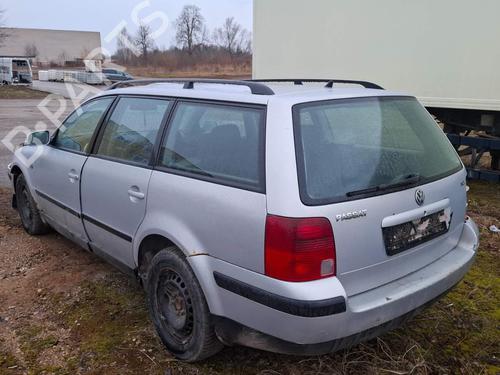 Fuse box VW PASSAT B5 Variant (3B5) 1.9 TDI | BP33749915E1  - Image 8