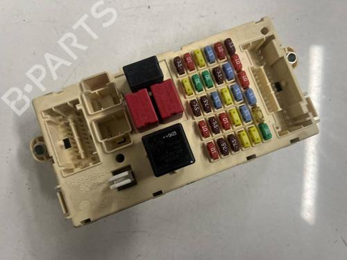 Used Fuse box Fuse box ALFA ROMEO 147 (937_) 1.9 JTDM (937.AXD1A, 937.AXV1A, 937.BXB1A) (115 hp) 32549325 32549325