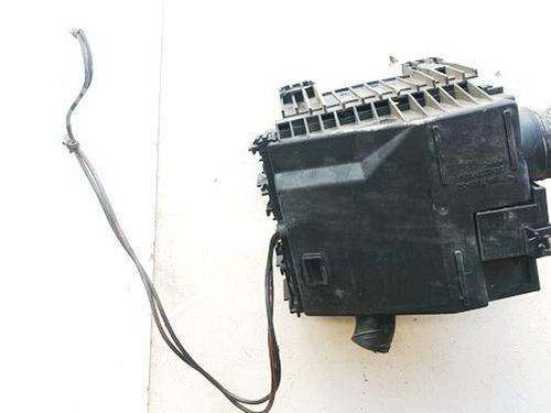 Used Fuse box NISSAN PRIMERA Hatchback (P12) 1.9 dCi (120 hp) 32913203