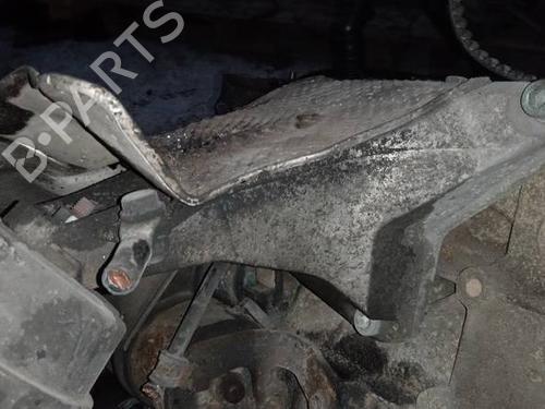 Støtte AUDI A4 B6 (8E2) 2.0 (130 hp) 32921228