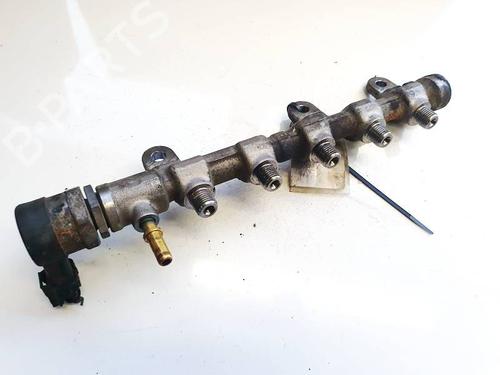Used Injection rail Injection rail 35310668 35310668