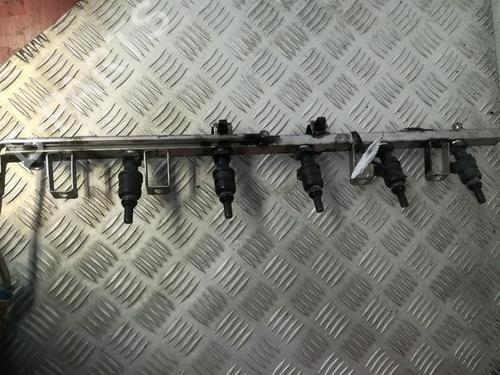 Used Injection rail Injection rail 35684614 35684614
