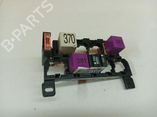 Used Fuse box Fuse box AUDI A6 C6 (4F2) 2.0 TDI (140 hp) 40000121 40000121