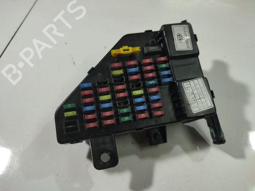 Used Fuse box Fuse box KIA SPORTAGE II (JE_, KM_) 2.0 16V 4WD (141 hp) 32972293 32972293