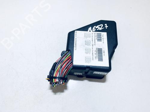 Used Fuse box Fuse box VW GOLF IV (1J1) 1.9 TDI (90 hp) 33074648 33074648