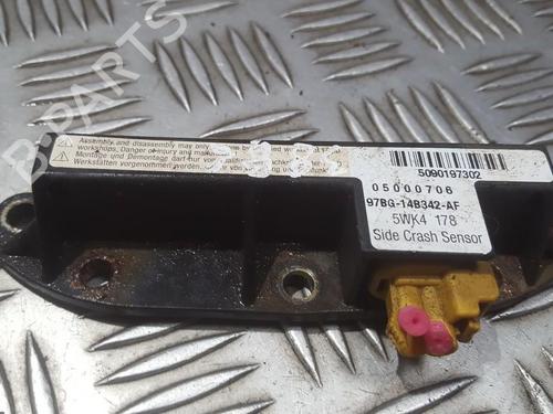 Used Electronic module Electronic module FORD MONDEO II (BAP) 1.8 TD (90 hp) 33499386 33499386