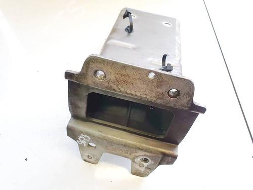 Used Front bumper bracket Front bumper bracket 35109200 35109200