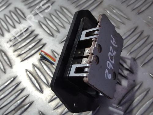 Used Heater resistor Heater resistor SUZUKI SWIFT III (MZ, EZ) 1.3 4x4 (RS 413, ZD11S) (92 hp) 35674922 35674922