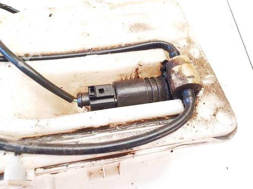 Used Washer pump Washer pump MITSUBISHI COLT VI (Z3_A, Z2_A) 1.3 (Z21A) (95 hp) 34995943 34995943