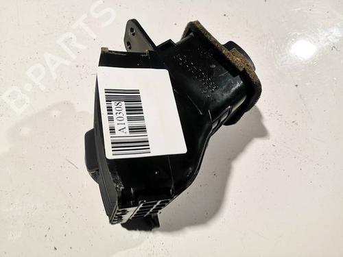 Used Air vent Air vent TOYOTA COROLLA Verso (ZER_, ZZE12_, R1_) 2.2 D-4D (AUR10_, AUR10R) (136 hp) 32586809 32586809