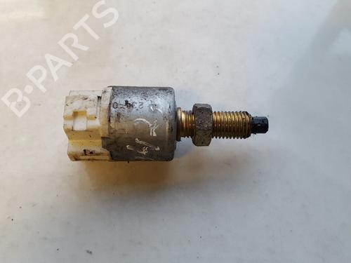 Módulo eletrónico Módulo eletrónico TOYOTA PREVIA II (_R3_) 2.0 D-4D (CLR30_, CLR30R) (116 hp) 35852213 35852213