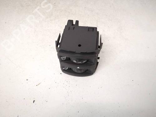 Used Switch Switch RENAULT SCÉNIC II (JM0/1_) 1.9 dCi (JM14) (131 hp) 35389437 35389437