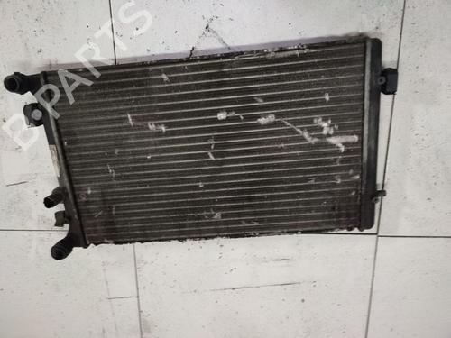 Used Water radiator Water radiator 34989250 34989250