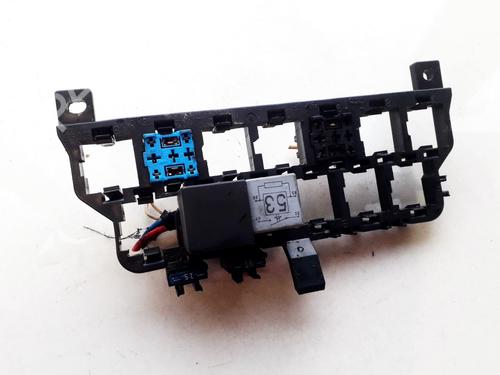 Used Fuse box Fuse box VW GOLF IV (1J1) 1.9 TDI (110 hp) 33530469 33530469