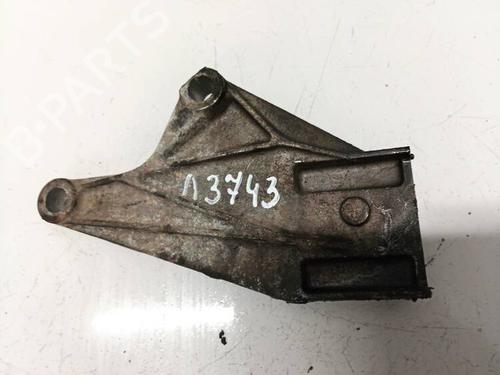 Used Support Support RENAULT LAGUNA I (B56_, 556_) 2.2 D (B56F/2) (83 hp) 32970841 32970841