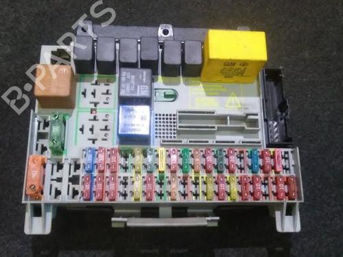Used Fuse box Fuse box OPEL VECTRA B Estate (J96) 2.0 DTI 16V (F35) (101 hp) 33485833 33485833