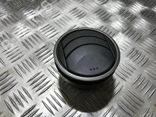 air-vent-mazda-6-saloon-gg-2002-2003-2004-2005-2006-2007-2008-33490629 main image