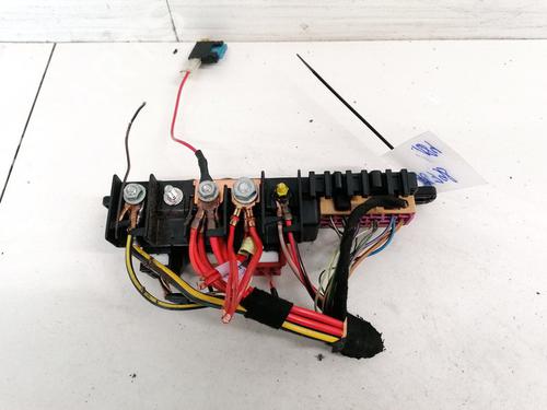 Used Fuse box Fuse box AUDI A6 C5 (4B2, 4B4) 2.5 TDI (155 hp) 33087145 33087145