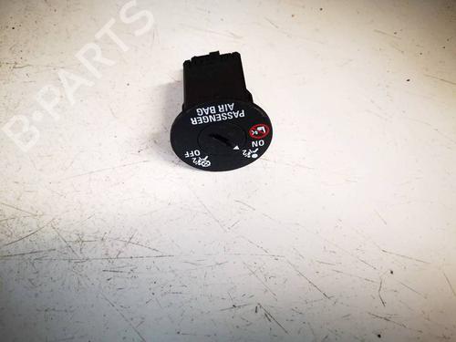 switch-opel-astra-j-p10-2009-2010-2011-2012-2013-2014-2015-2016-32569878 main image