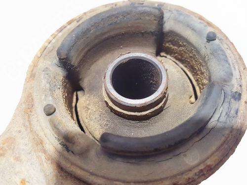 Engine mount KIA SORENTO I (JC) 2.5 CRDi 4WD | BP33520825M89 - Image 2