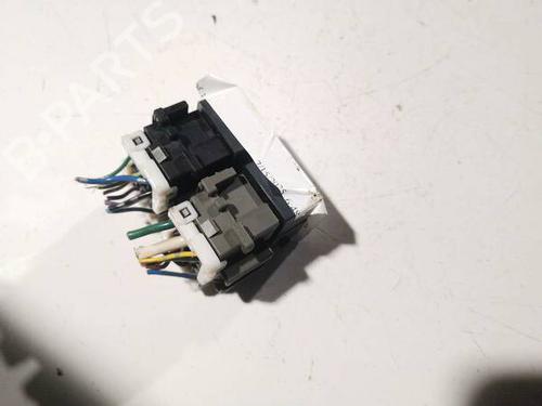Fuse box HONDA FR-V (BE) 2.2 i CTDi (BE5) | BP32574370E1