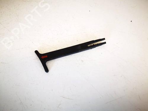 Used Interior handle Interior handle VW BORA I (1J2) 1.9 TDI (115 hp) 32577665 32577665
