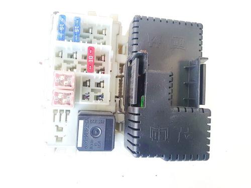 Used Fuse box Fuse box VOLVO V70 III (135) 2.0 D (136 hp) 32912663 32912663
