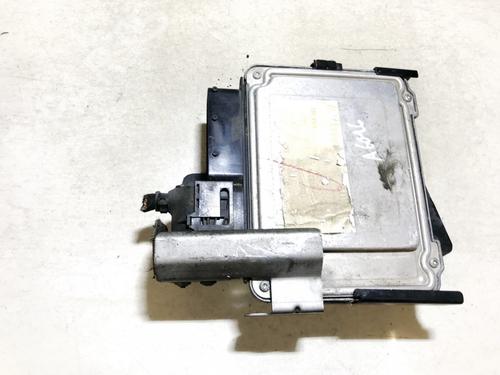 Engine control unit (ECU) VW JETTA III (1K2) 2.0 TDI | BP33064302M57 - Image 2