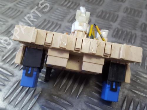 fuse-box-nissan-note-e11-ne11-2005-2006-2007-2008-2009-2010-2011-2012-2013-33495407 main image