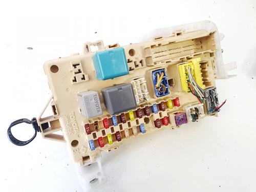 Used Fuse box Fuse box TOYOTA COROLLA Verso (ZER_, ZZE12_, R1_) 2.2 D-4D (AUR10_, AUR10R) (136 hp) 32900510 32900510