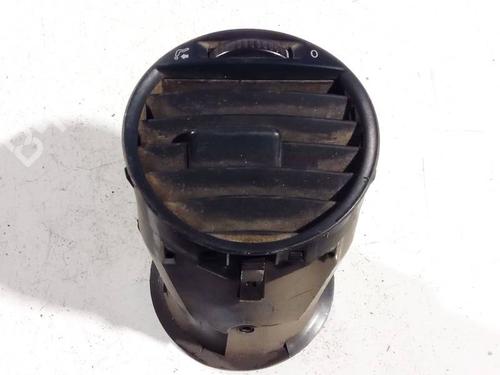 Used Air vent VW CADDY III MPV (2KB, 2KJ, 2CB, 2CJ) 2.0 SDI (70 hp) 32608531