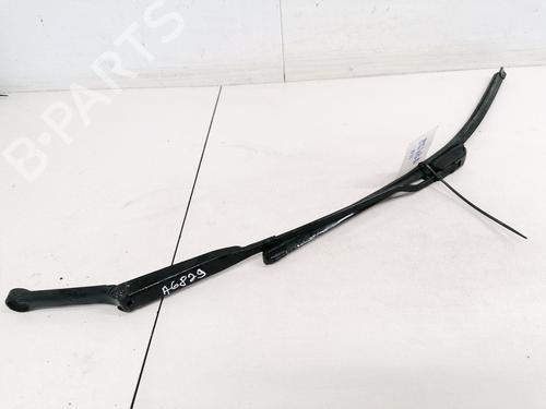 front-windshield-wiper-arm-audi-a4-b5-8d2-1994-1995-1996-1997-1998-1999-2000-2001-33087280 main image