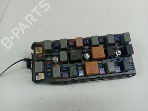 Used Fuse box Fuse box 39232573 39232573